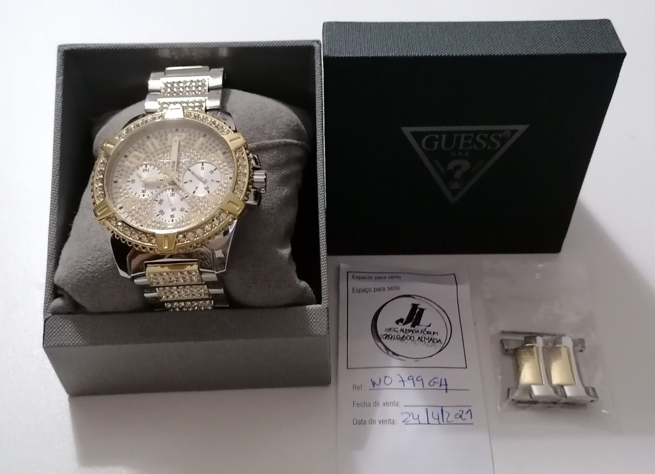Relógio Guess,  pouco uso, pois no Alentejo não o uso