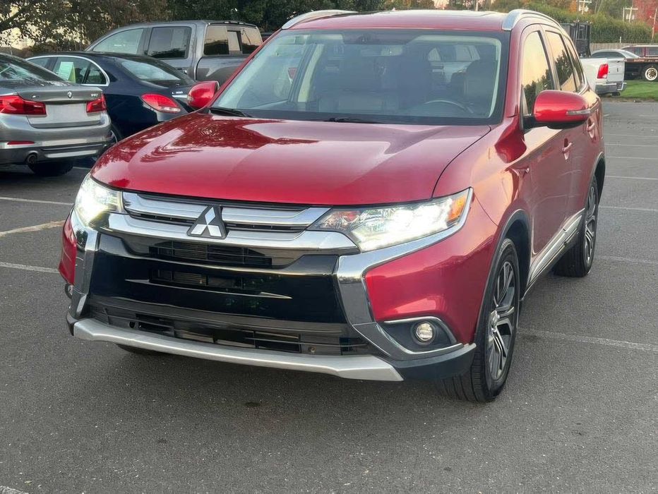 Mitsubishi Outlander GT S-AWC      2016