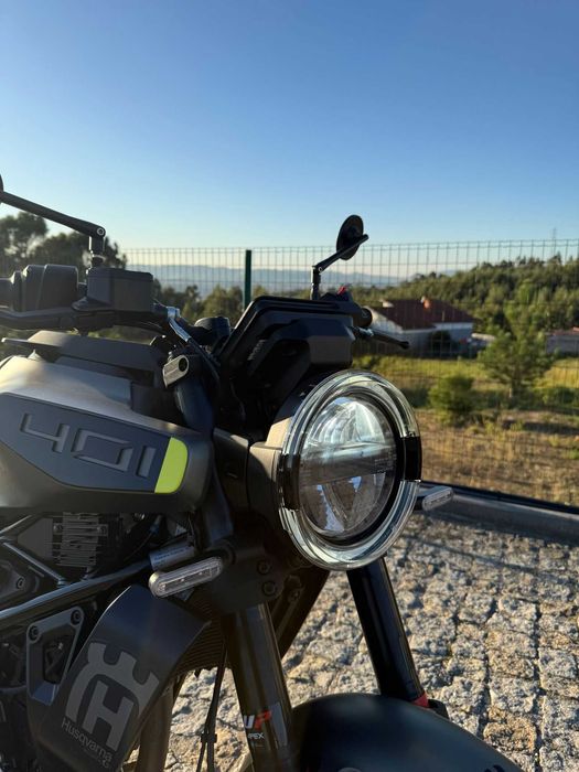 Husqvarna Svartpilen 401