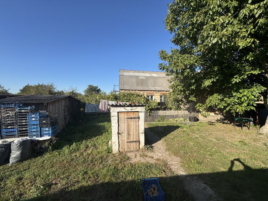 Будинок в центрі білогородки .