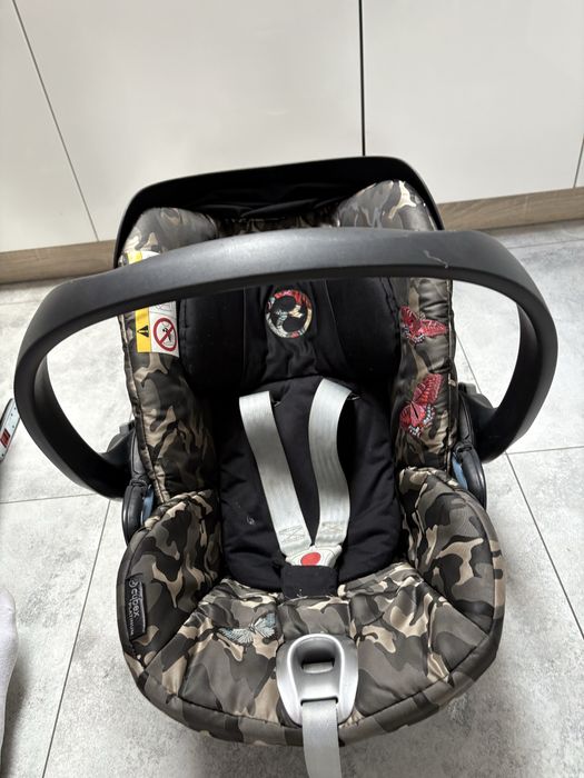 Cybex cloud q fotelik samochodowy z baza, rozkładany