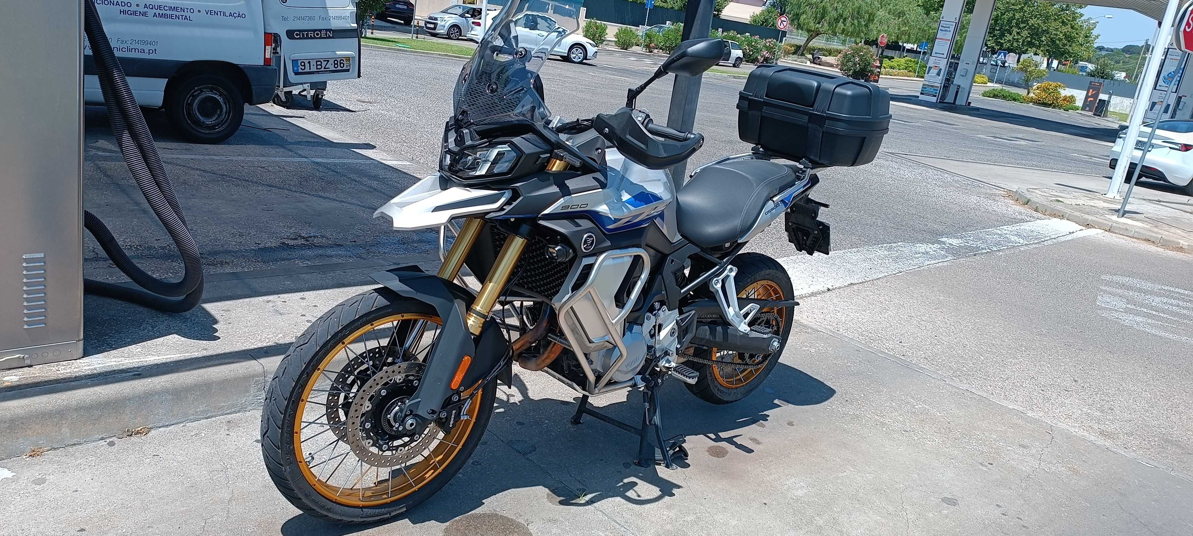 Mota Voge 900 DSX com 5300kms de 2024