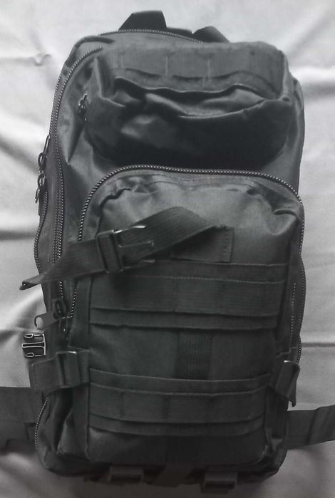 Plecak survivalowy/ucieczkowy/ewakuacyjny wyposażony ponad 40 elem.