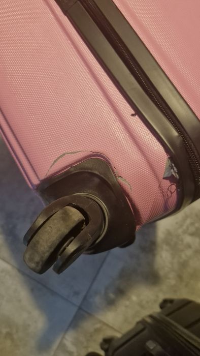 Walizka duża na kółkach Bagia różowa 92l