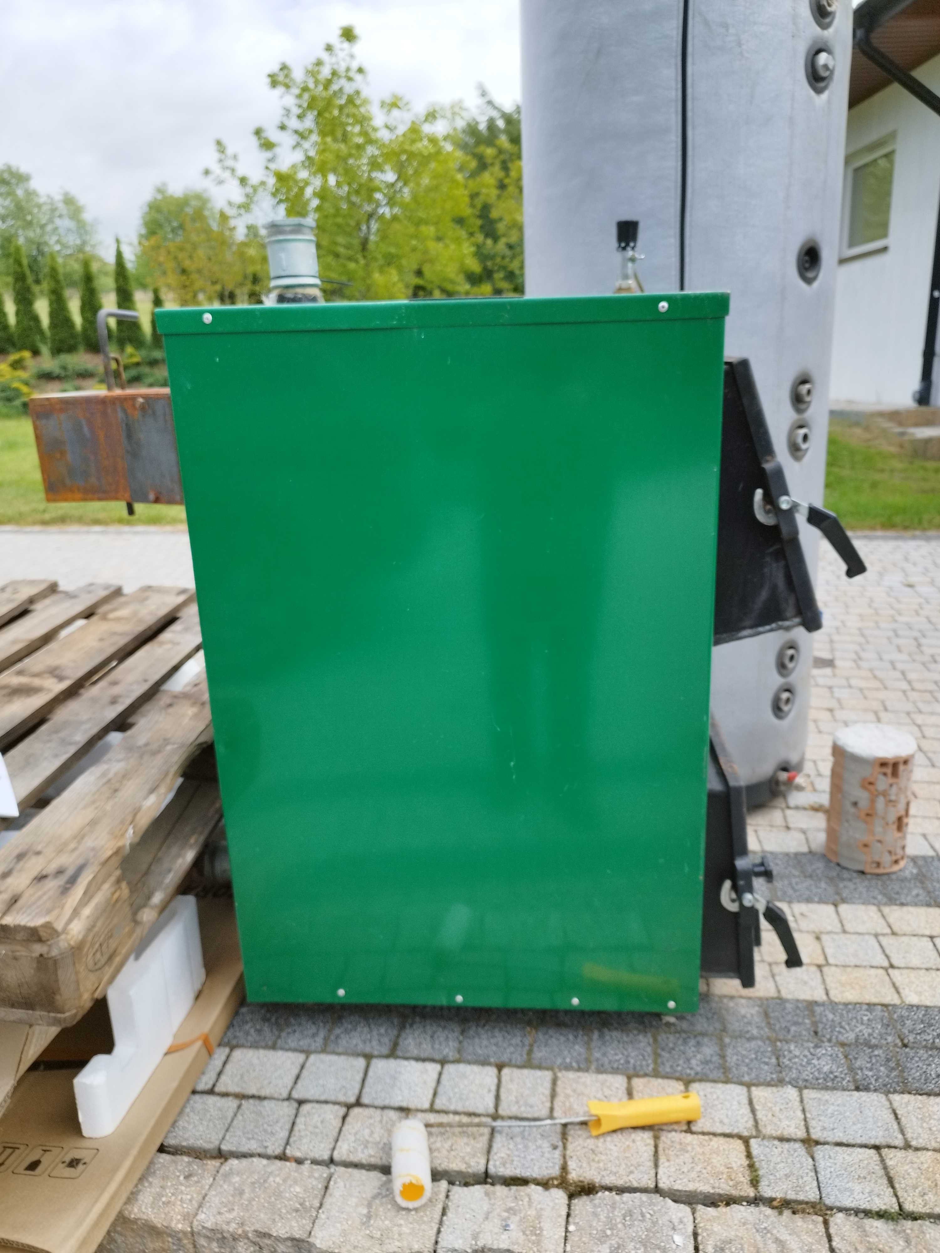 Kocioł na paliwo stałe drewno, węgie, brykiet 29 KW