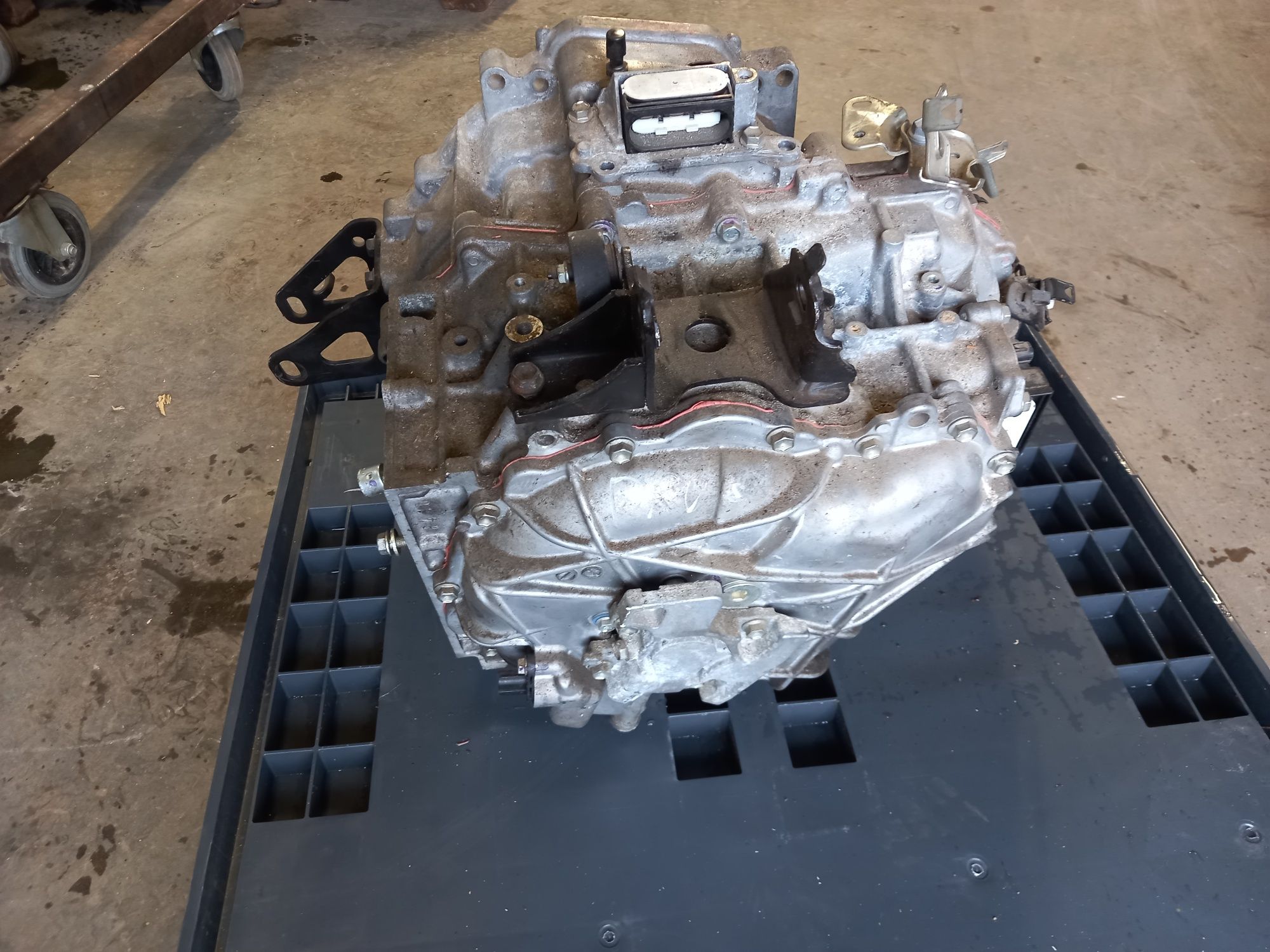 Toyota prius III auris II 1.8 hybryd skrzynia biegów