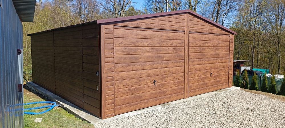Garaz blaszak 7x5 Drewnopodobny 10400