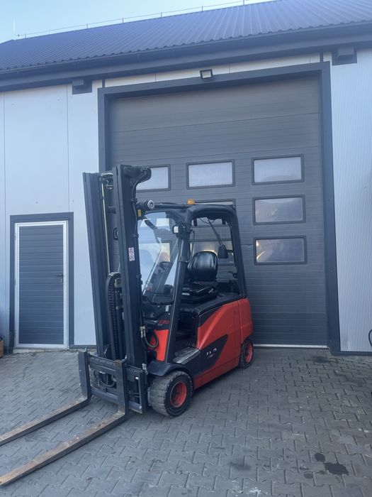 Wózek elektrycny Linde E20 550cm triplex 4 sekcia pół kabina