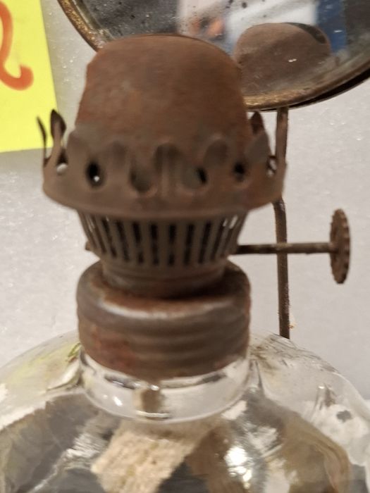 Lampa naftowa szklana z kloszem prl
