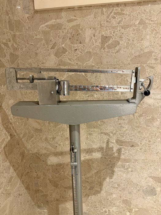 Balança antiga pouco uso