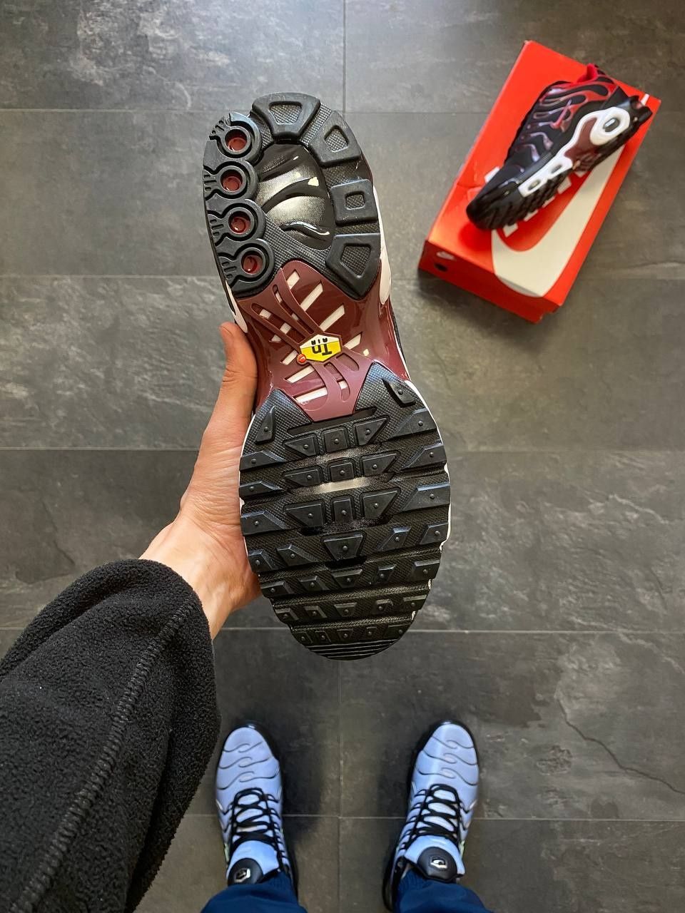 Кросівки Nike Air Max Plus Tn Black Red