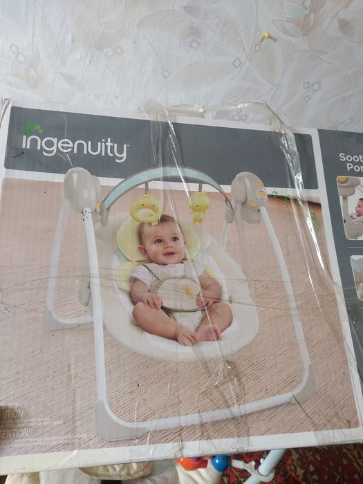 Дитячий заколисуючий центр Ingenuity True Speed