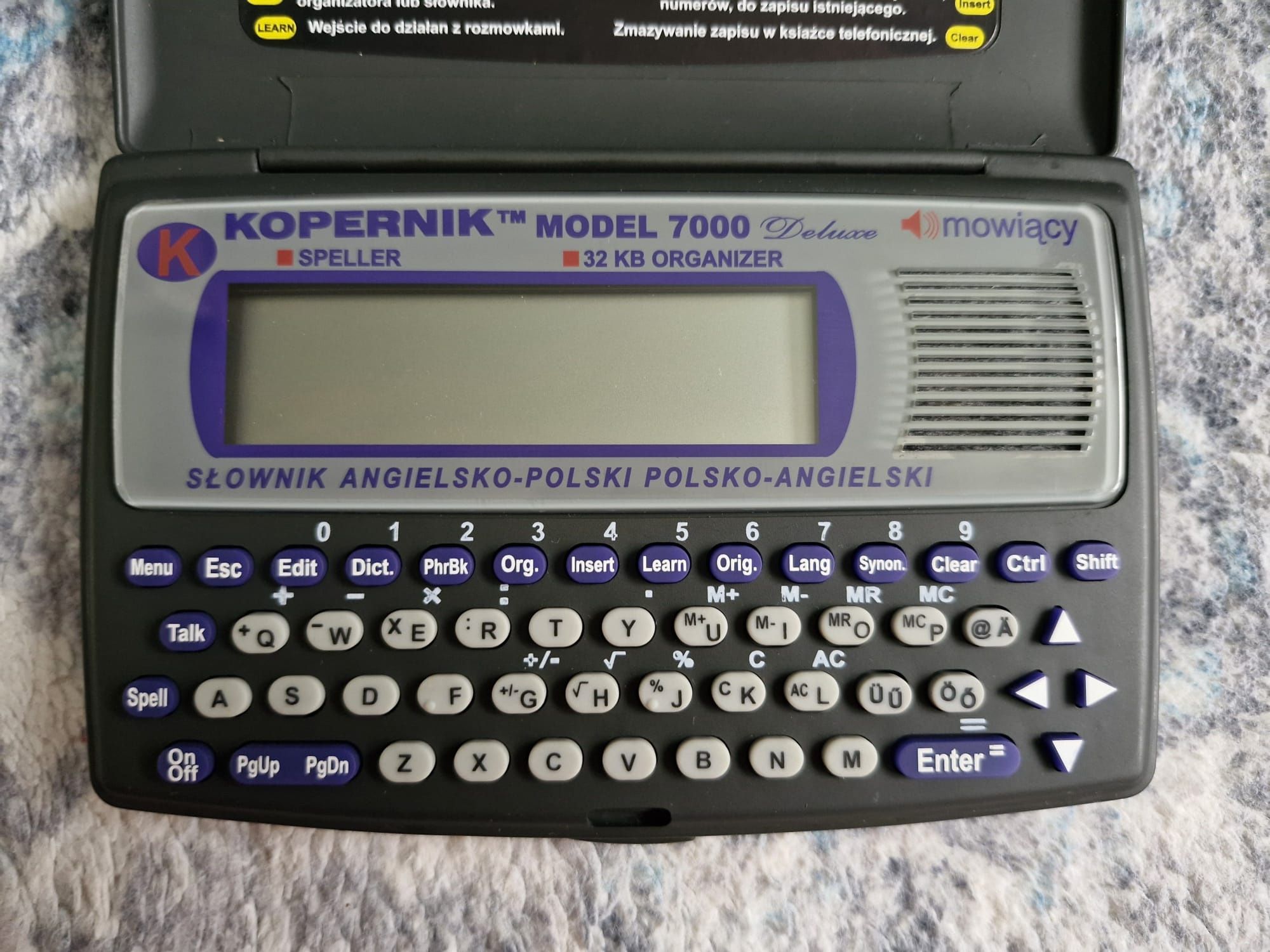 Tłumacz elektroniczny Lingvatron 7000 deluxe