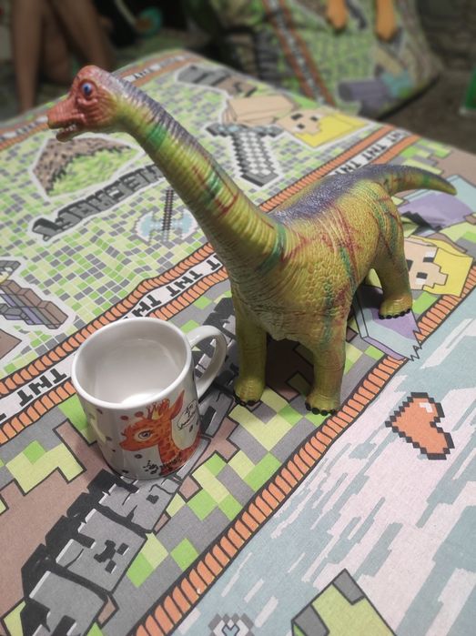 Динозавр зі звуком