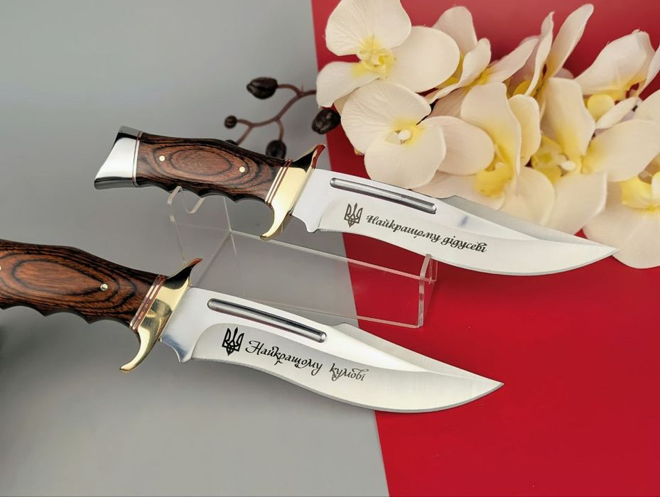 Мисливський ніж з Вашим гравіюванням. Нож с чехлом.