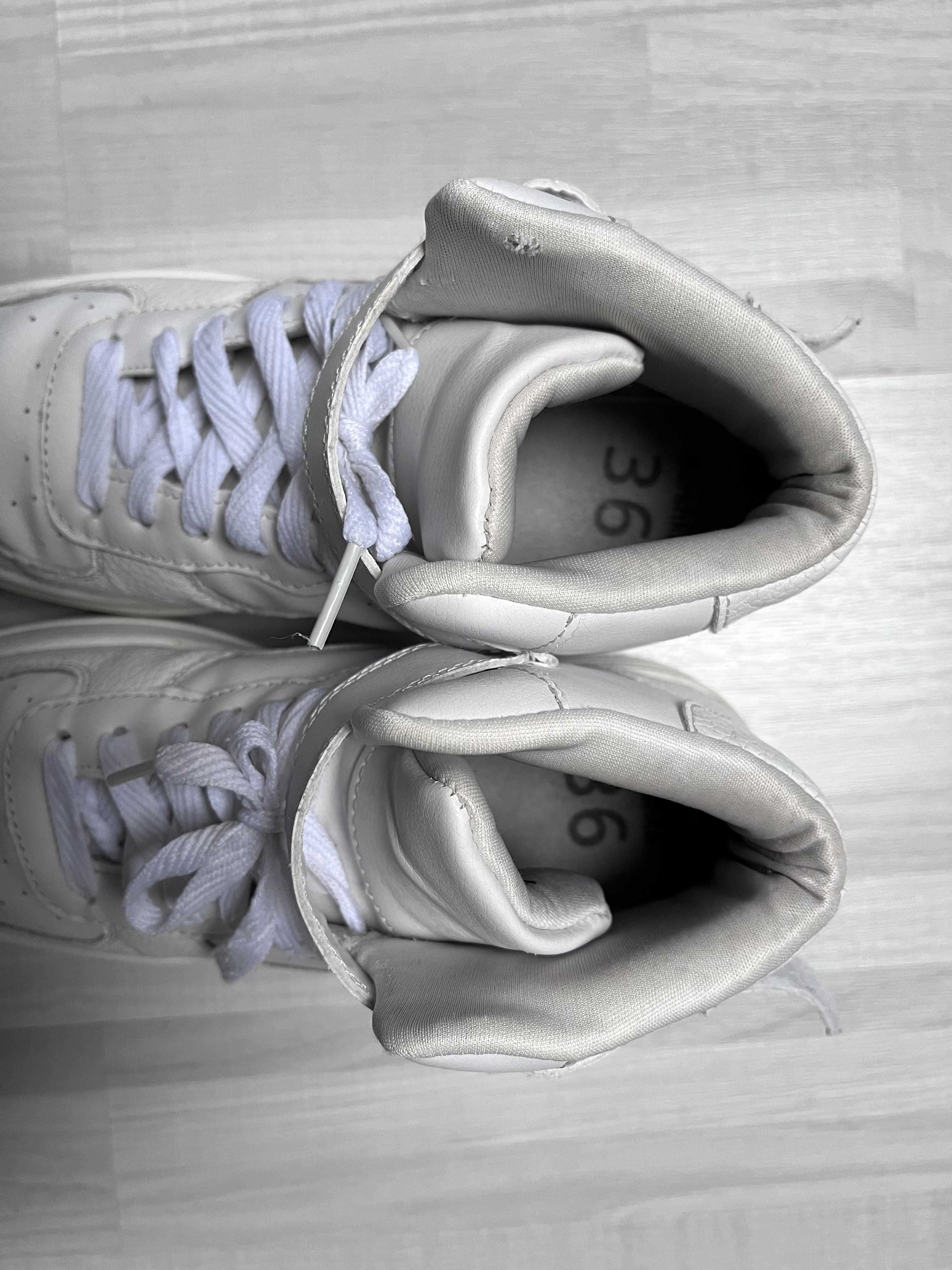 BERSHKA botki białe sneakersy sportowe z paskiem 36