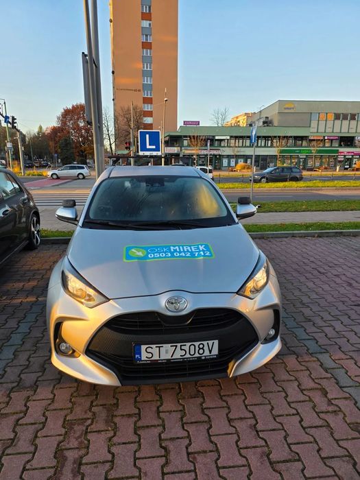 Toyota Yaris Toyota Yaris przystosowana do szkolenia i egzaminowania