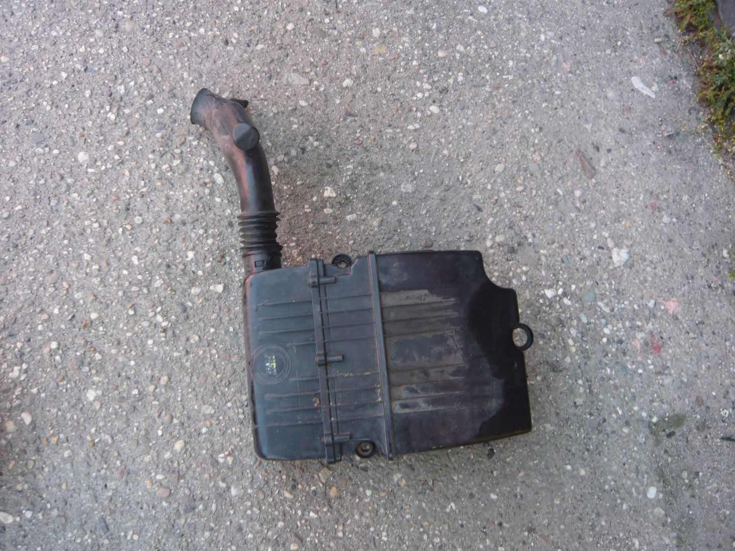 Podstawa obudowa filtra powietrza 51773400 Fiat Grande Punto