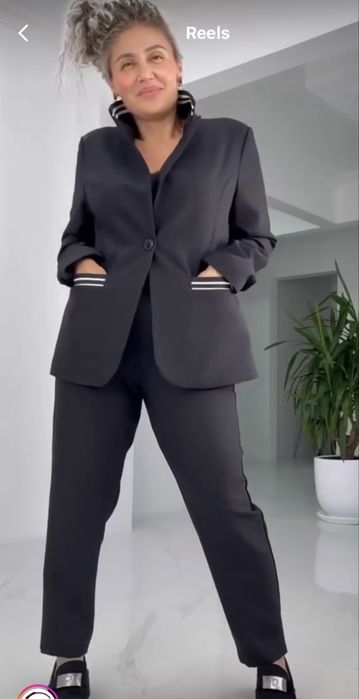 Костюм з костюмної тканини