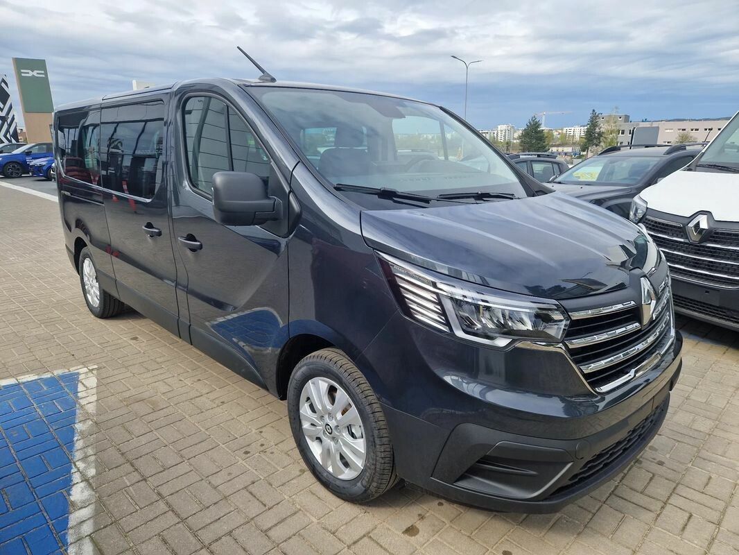 Renault Trafic GDYNIA Grand Equlibre 9 osób, multimedia 8 cali!