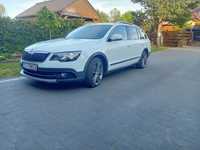 Skoda Superb Scout 4x4 DSG 170PS panorama alcantara super stan