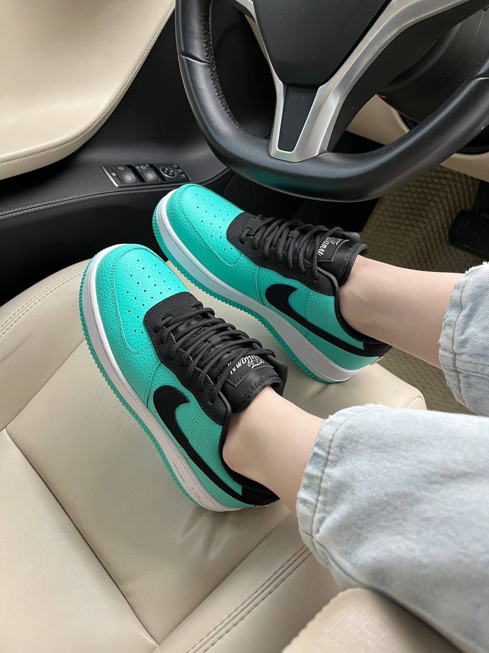 Эксклюзивные Красовки Nike Air Force 1 Tiffany & Co