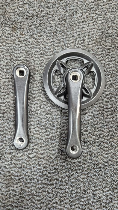 Mechanizm korbowy 145mm 30t jednorzędowy do roweru dziecięcego