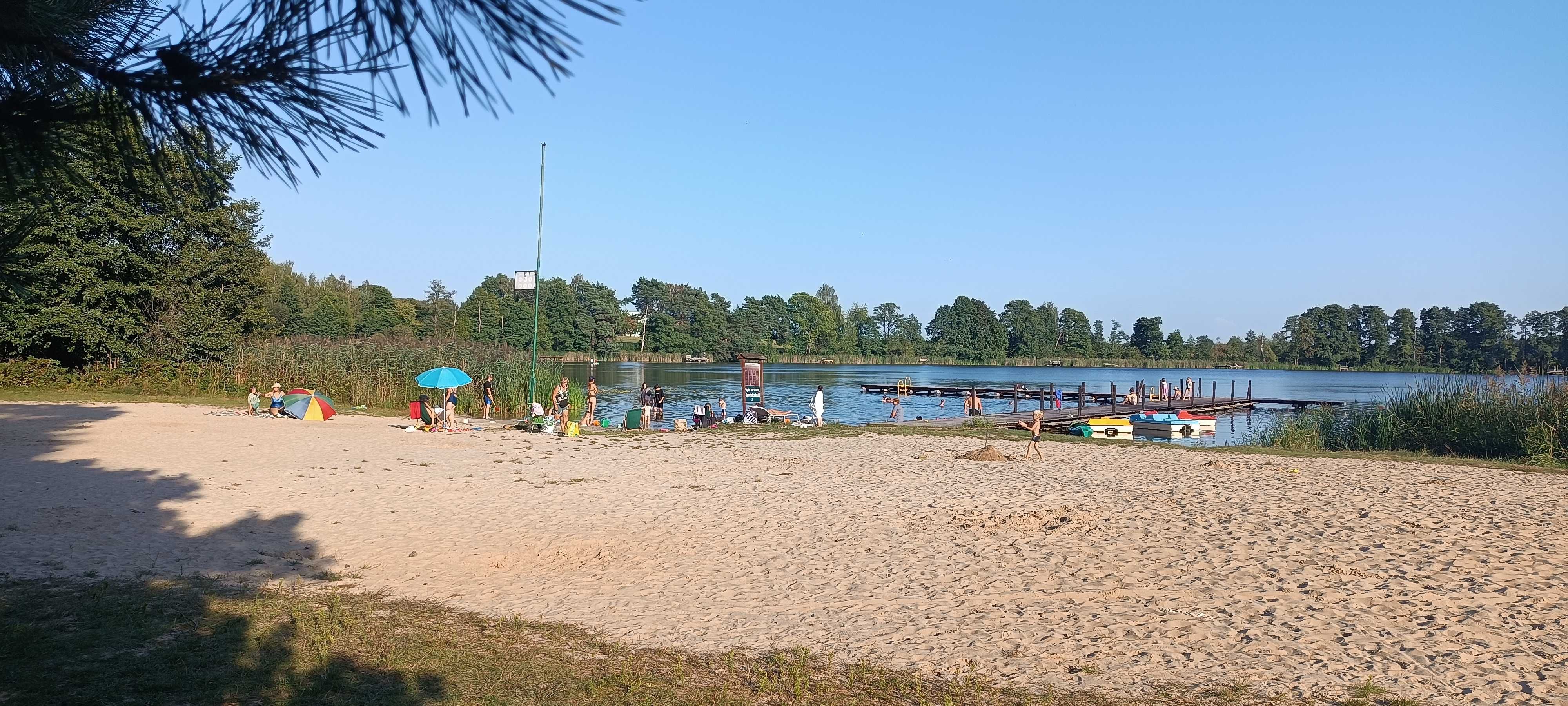 Dom  70m  nad jeziorem