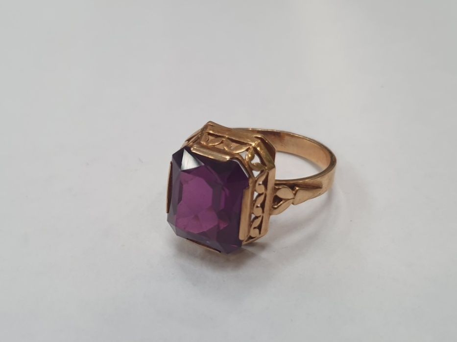 II poł. XX wieku! Złoty pierścionek/ WARMET/ 5.07 gram/ R15/ Ametyst