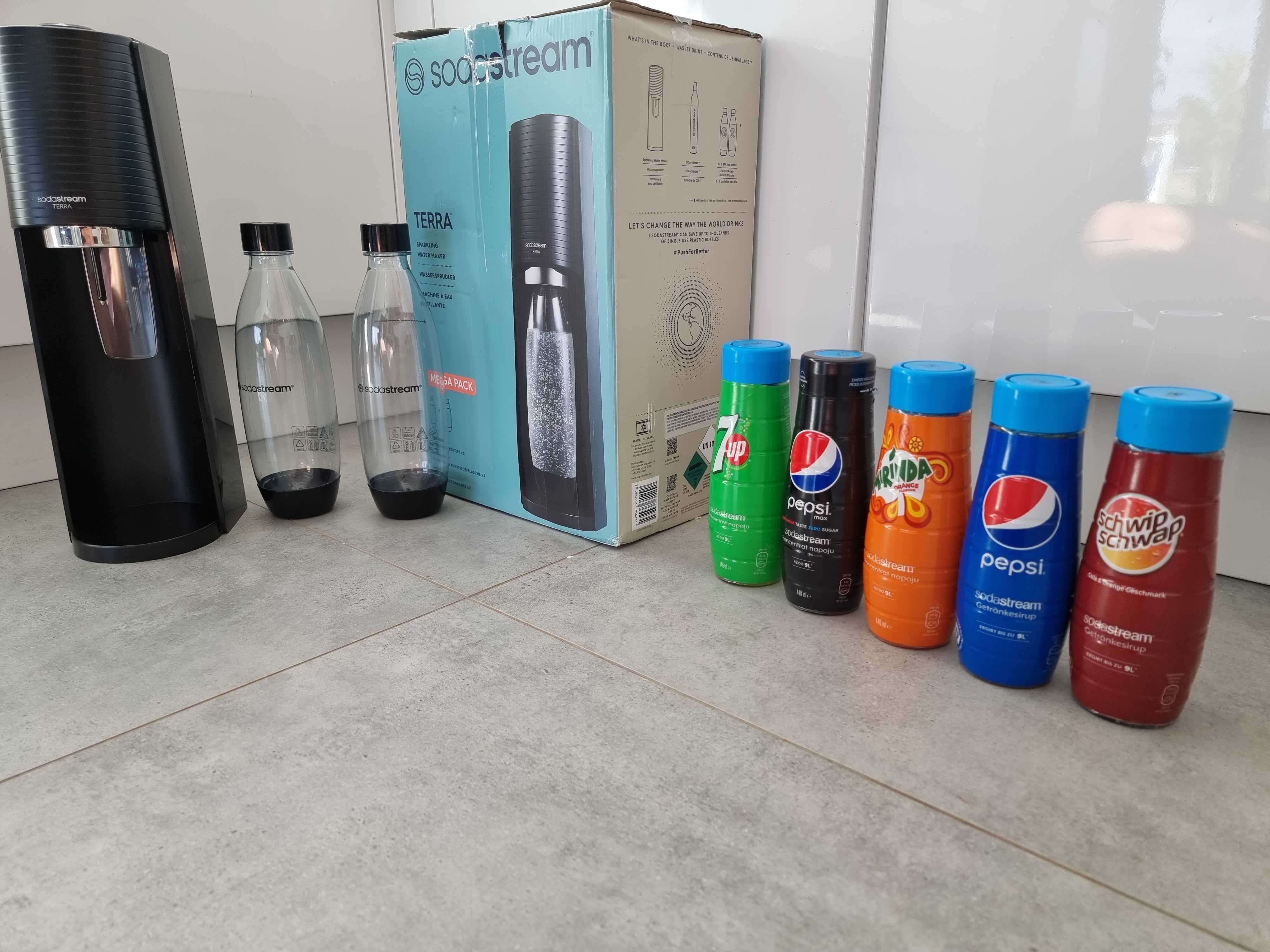 Soda stream malo uzywany plus syropy 2 butelki