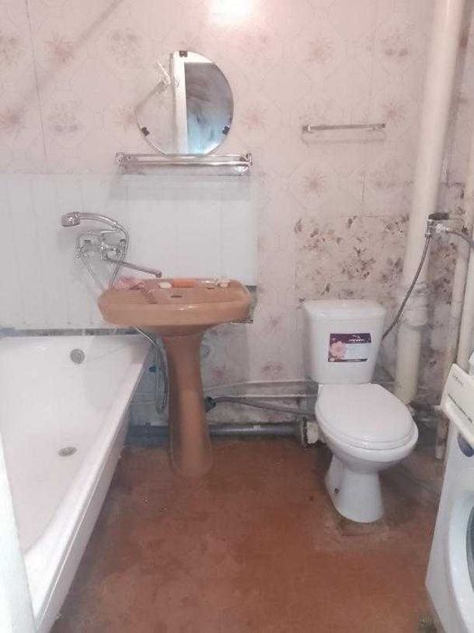 Продам 1 комнатную улучшенку на Новых Домах (Коммунальный рынок)