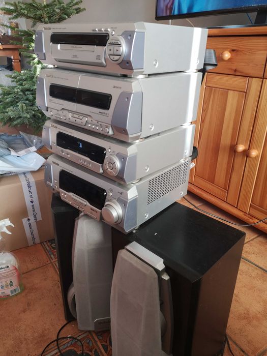 Wieża Techniks stan dobry