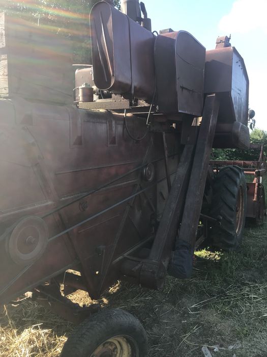 Зернозбиральний комбайн