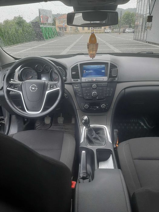 Опель Інсігнія 2012р,2,0д