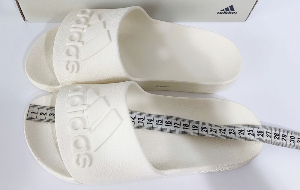Шльопанці Adidas