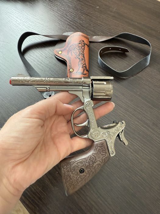 Ковбойський револьвер для хлопчика