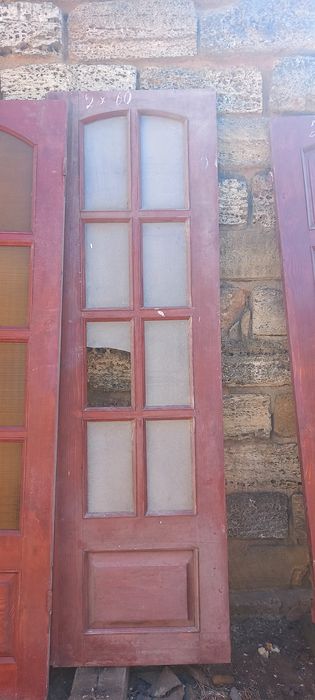 Дерев'яні двері кімнатні