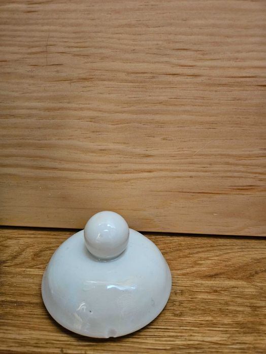 Stary Porcelanowy Dzbanek