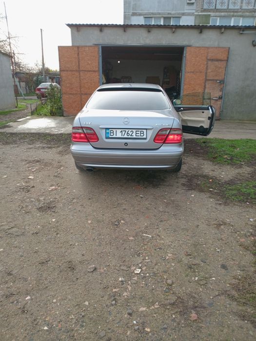 Мерседес .СLK 200.