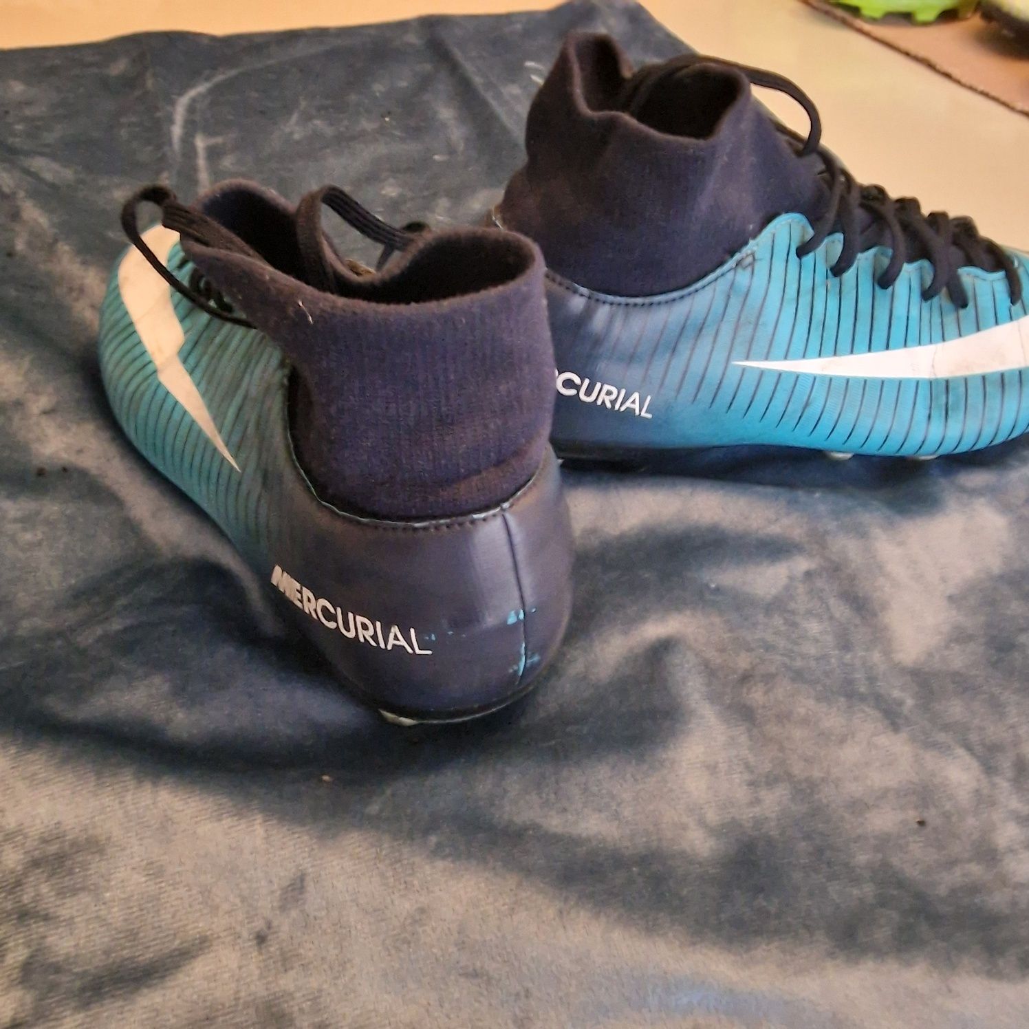 Chuteiras Nike Mercurial Vortex III N 38