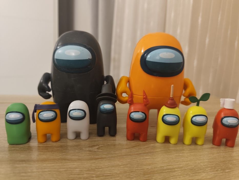 Among Us figurki