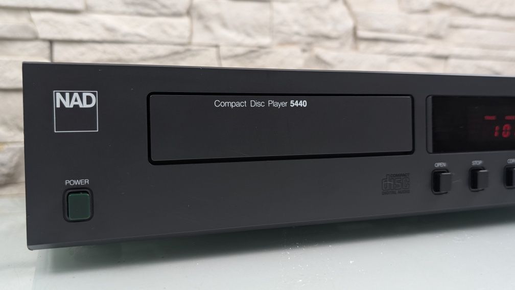 NAD 5440 Wysokiej klasy odtwarzacz płyt