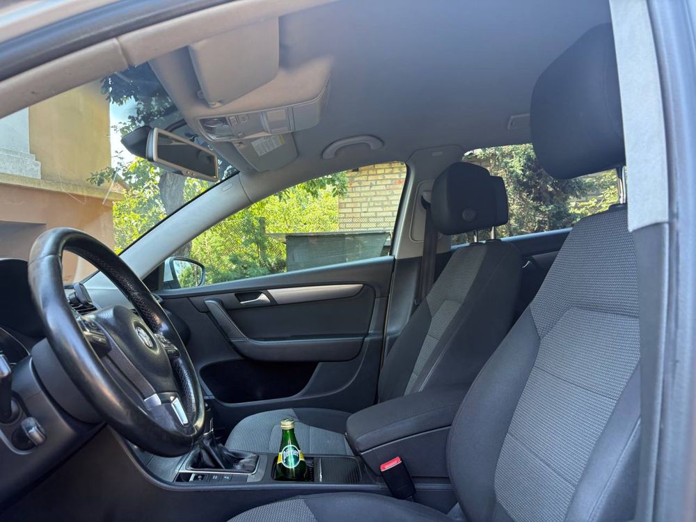 Продам VW Passat B7 2014 года