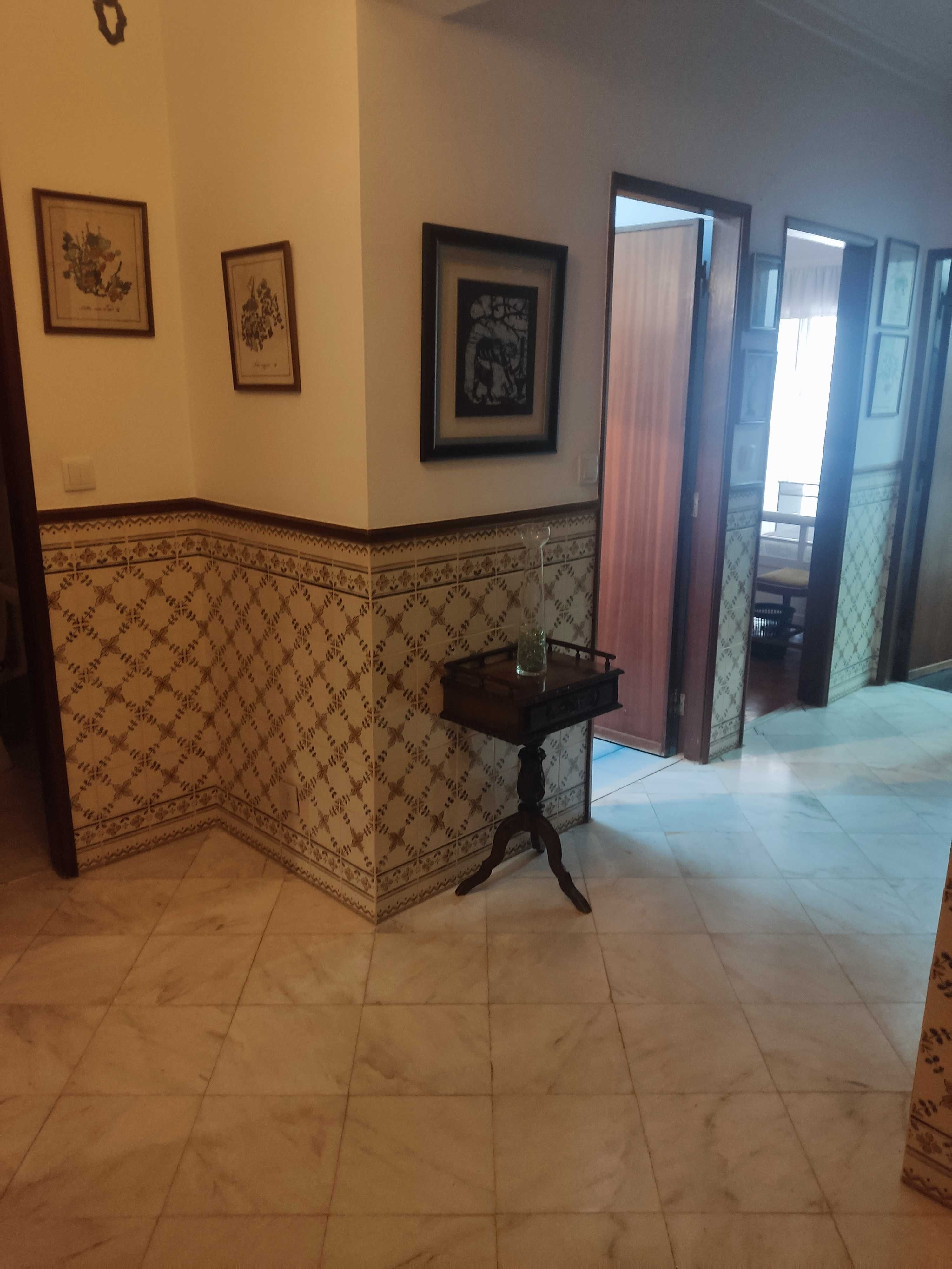 Quarto grande para uma ou duas pessoas