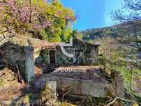 Quinta com grupo de ruinas na Portela - Arcos de Valdevez