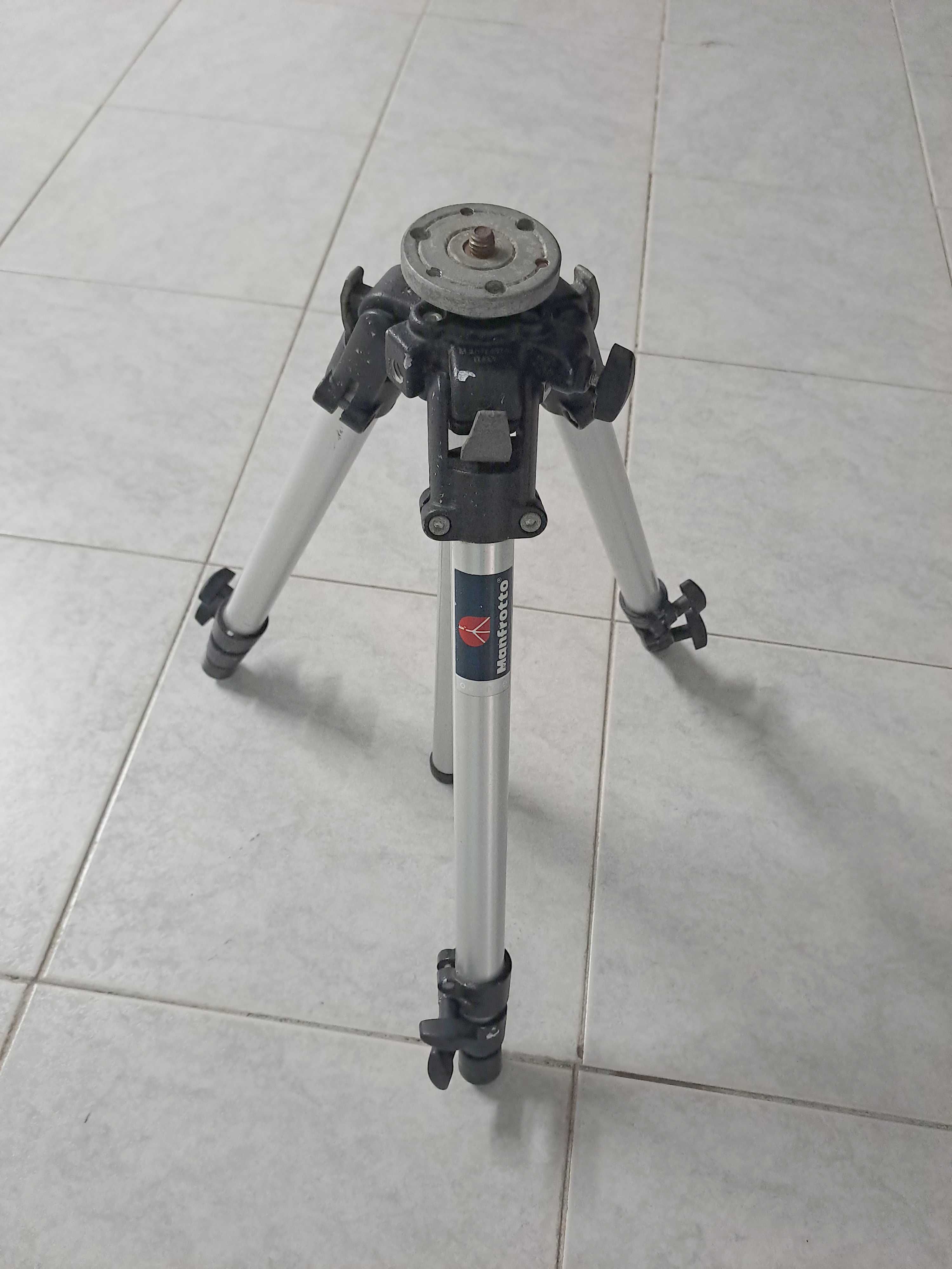 Tripe Manfrotto 190 + Base Manfrotto 183 (apoio de laptop)
