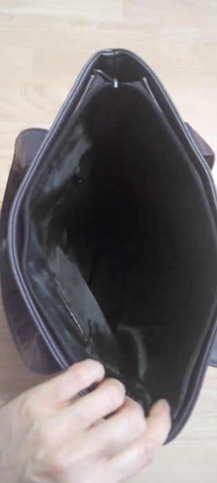 Fioletowa śliwkowa torebka