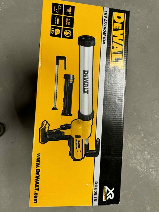 Silikoniarka DeWalt DCE581 NOWY i 2w1