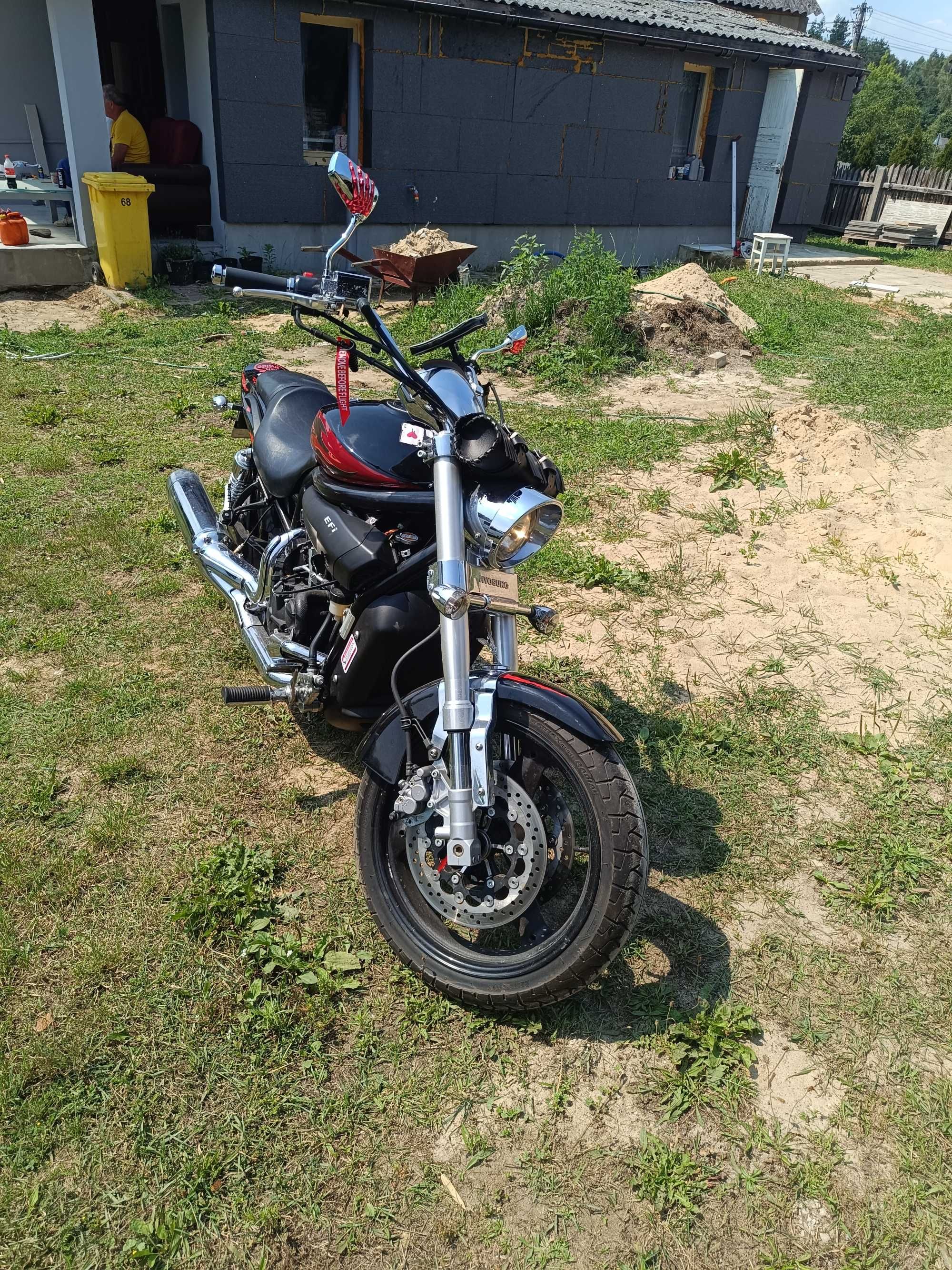 Hyosung GV 650 EFI