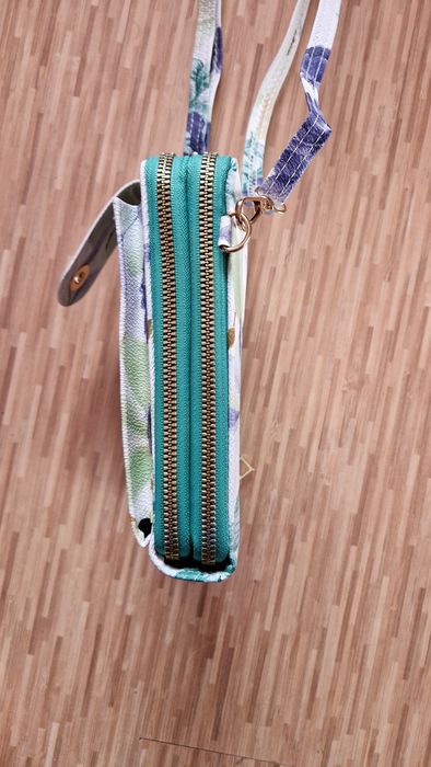 Mini torebka na telefon, karty